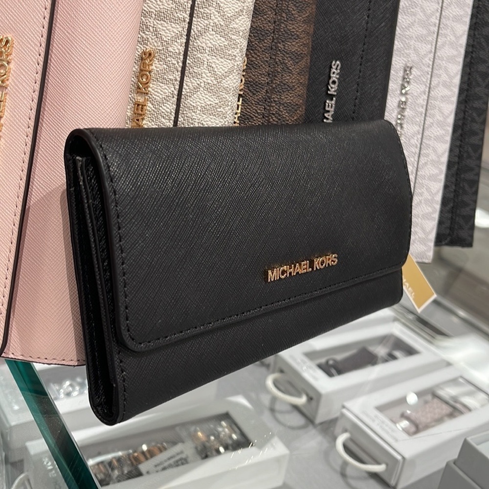MICHAEL KORS JET SET TRAVEL LARGE TRIFOLD WALLET BLACK COLOR - Picture 13 of 16